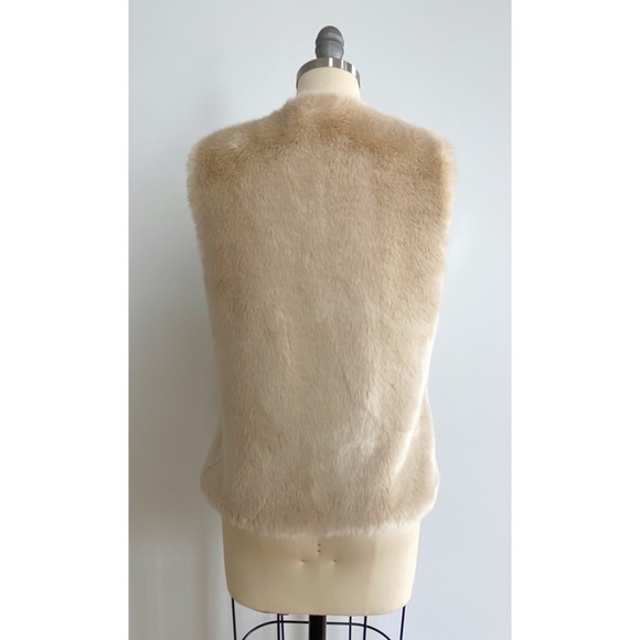 BCBG Beige Faux Fur Vest - Picture 4 of 5